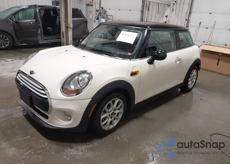 2015 Mini Hardtop Cooper from USA, damaged, VIN WMWXM5C52FT942501